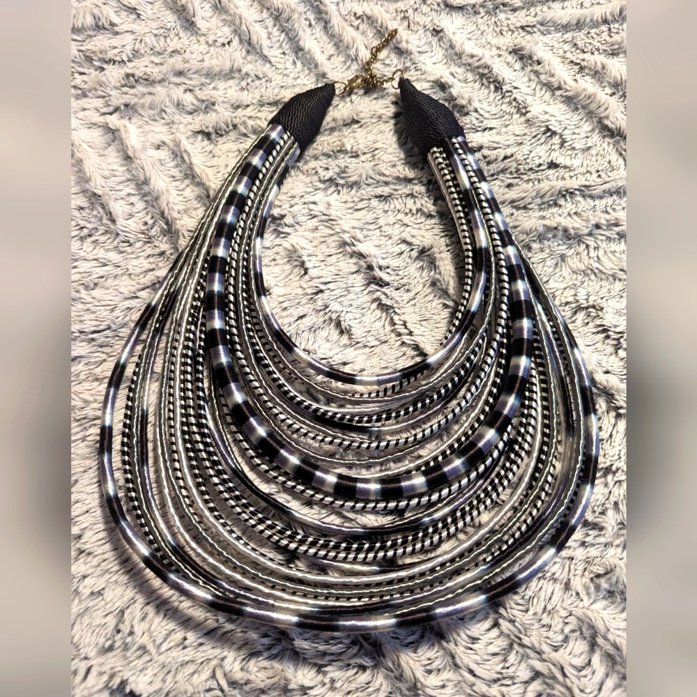 Tribal necklace